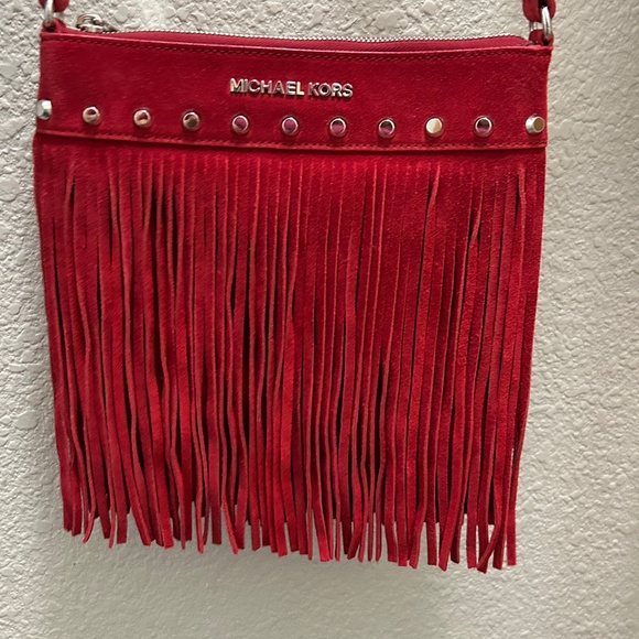 Michael Kors Bespoke Red Suede Fringed Crossbody Bag NWOT - Picture 3 of 13